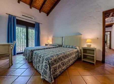 Hacienda Roche Viejo *